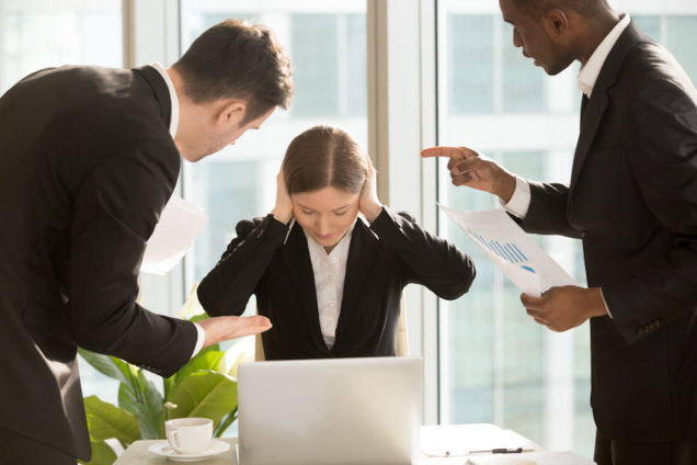 5 Management Rules Successful Women Business Leaders Ignore www.WomensLeadershipTips.com